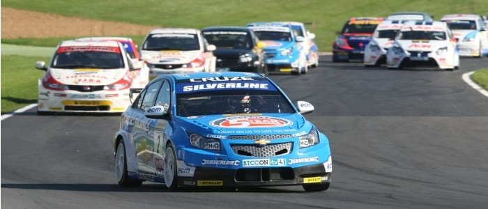 Plato leads the pack early on - Photo Credit: BTCC.net