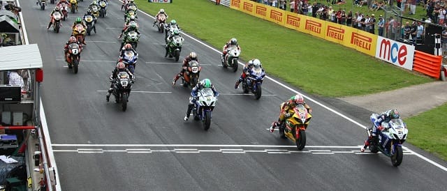 A bumper crowd at Snetterton was treated to some thrilling racing (Photo Credit: Pirelli) 