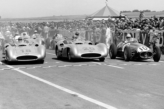 1954 French Grand Prix (Credit: Daimler AG)