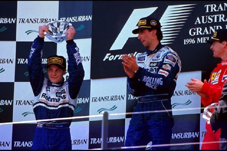 Villeneuve collects his P2 trophy but came close to a debut win (Credit: Williams F1 Team)