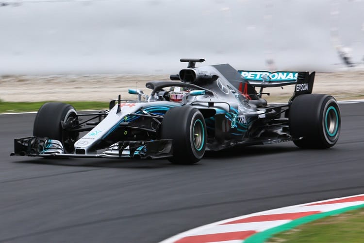 Lewis Hamilton completed 25 laps on Monday