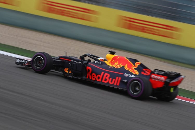 Daniel Ricciardo feels Red Bull can fight for the win this weekend