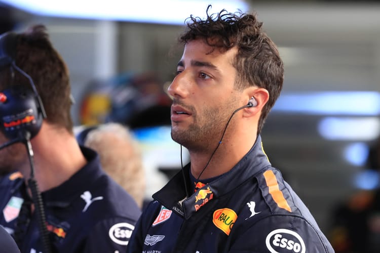 Daniel Ricciardo announces shock move to Renault Sport Formula One Team