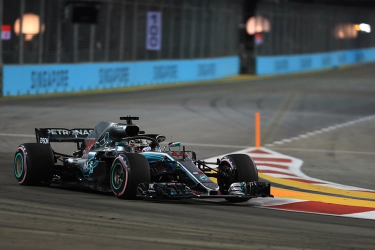 Lewis Hamilton - Mercedes AMG Petronas Motorsport - Marina Bay Street Circuit