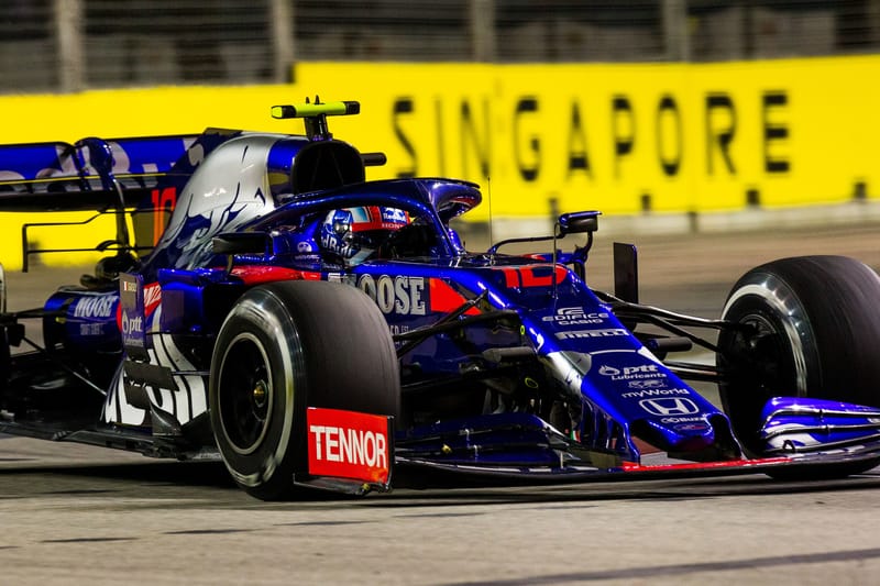 Pierre Gasly - Red Bull Toro Rosso Honda in the 2019 Formula 1 Singapore Grand Prix - Marina Bay Street Circuit - Free Practice 2