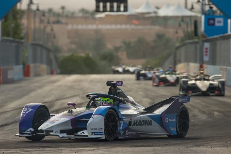 Alexander Sims leading in Ad Diriyah